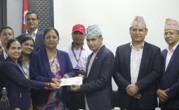 अब नागरिकले चाहेकै स्थानमा टेलिकमको सिमकार्ड, अनलाइन फारम भरेपछि हुलाकले घरघरमै पुर्याइदिने